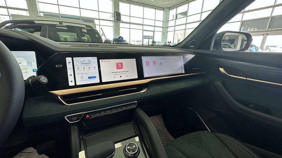 Geely Monjaro Флагман, синий