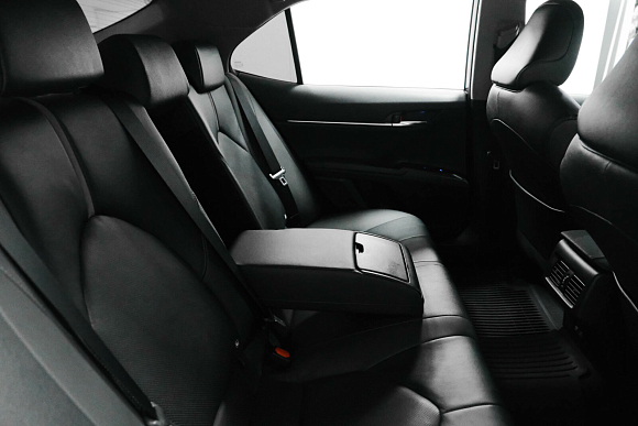 Toyota Camry Элеганс, 2021 года, пробег 107046 км