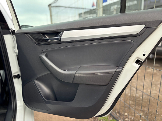 Skoda Rapid Ambition, 2019 года, пробег 71301 км