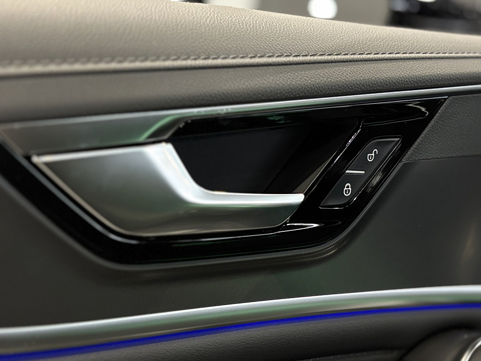 Hongqi HS3 Комфорт (Comfort), голубой