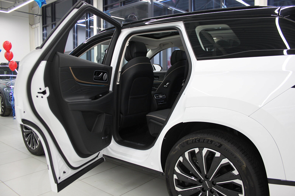 Jaecoo J8 Престиж, белый