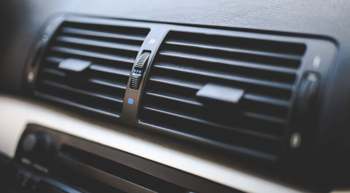 Замена компрессора кондиционера в автосервисе Диалог Авто